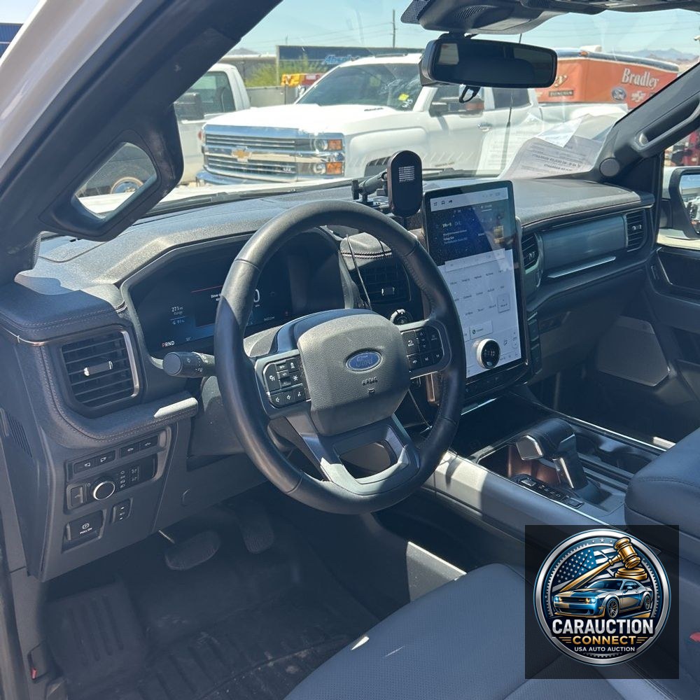 2023 Ford F-150 Lightning Lariat