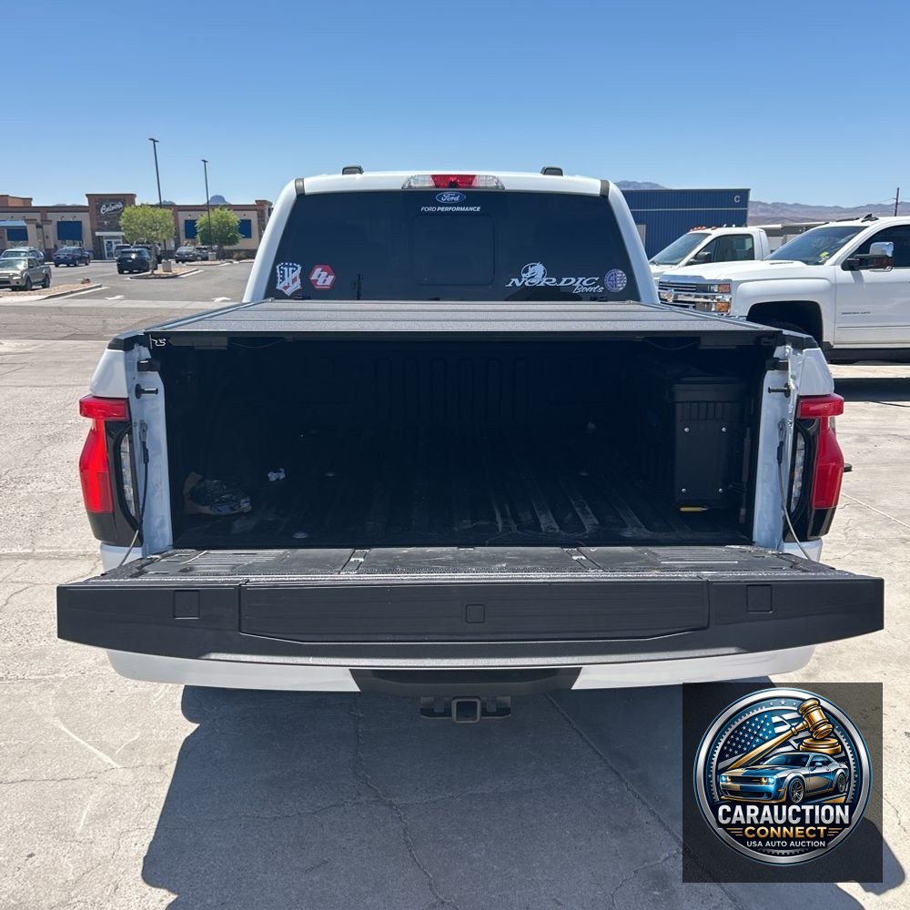 2023 Ford F-150 Lightning Lariat