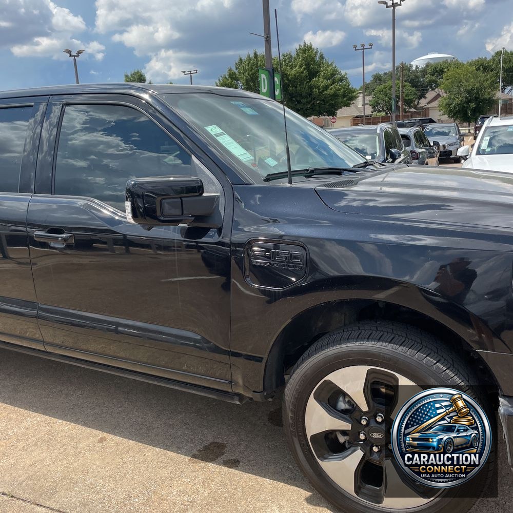 2023 Ford F-150 Lightning Platinum