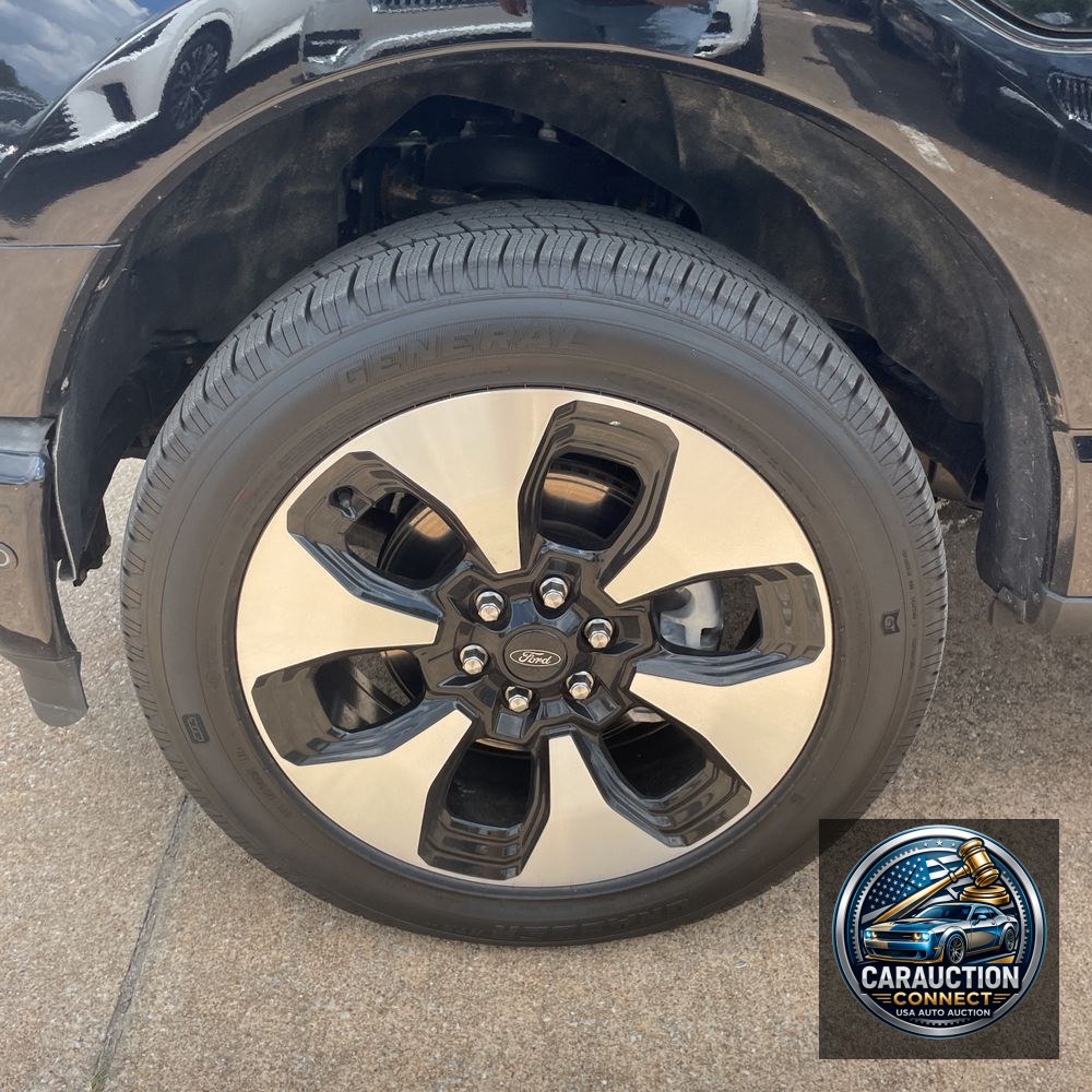 2023 Ford F-150 Lightning Platinum