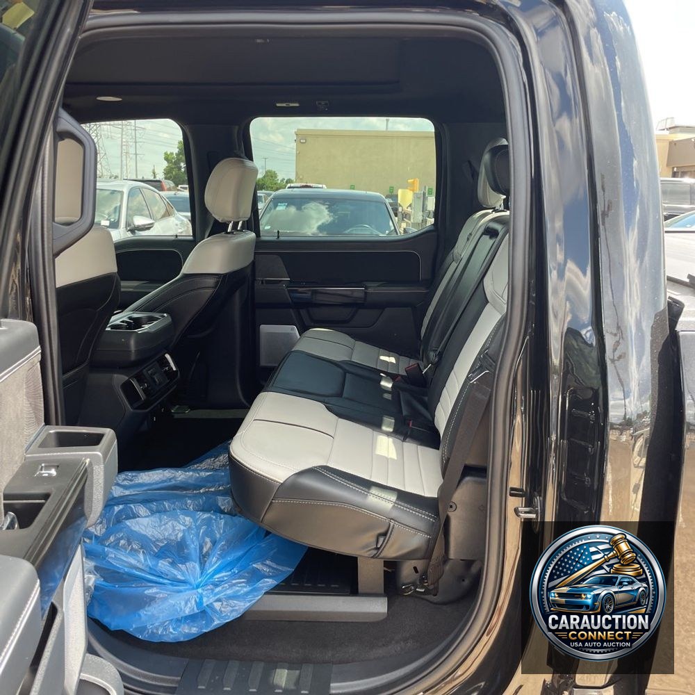 2023 Ford F-150 Lightning Platinum