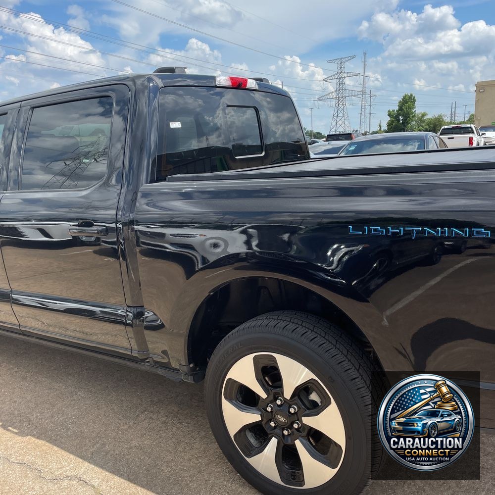 2023 Ford F-150 Lightning Platinum
