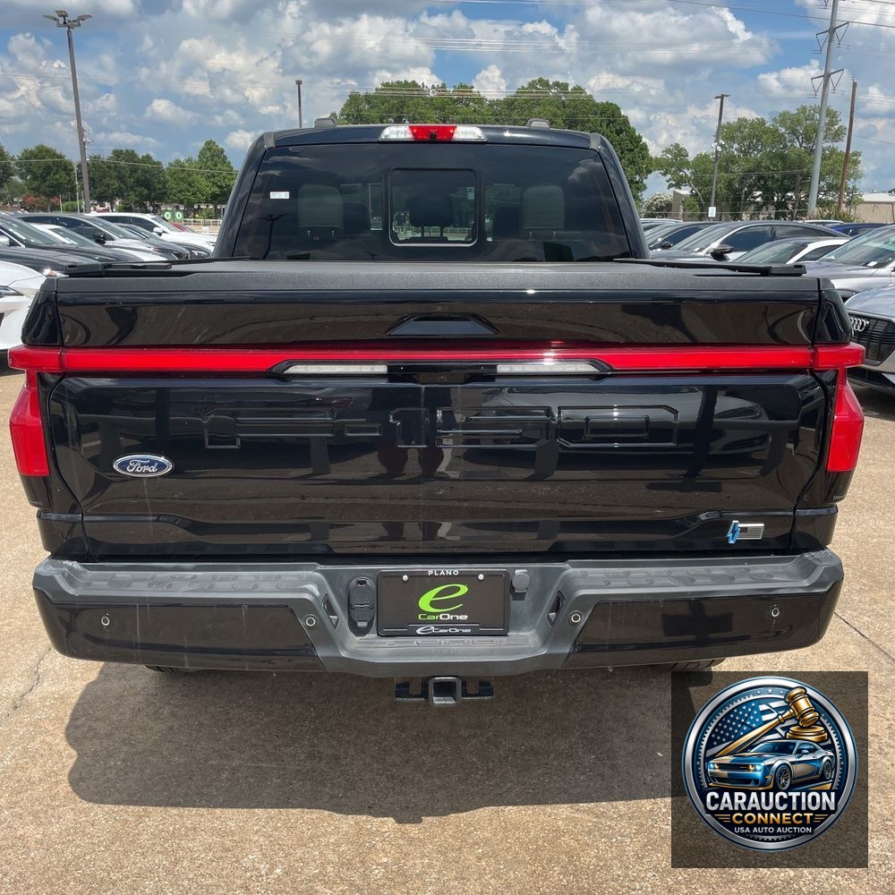 2023 Ford F-150 Lightning Platinum