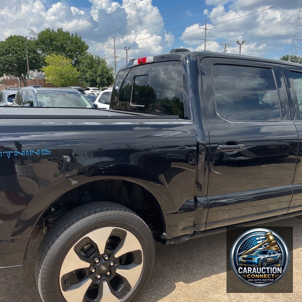 2023 Ford F-150 Lightning Platinum