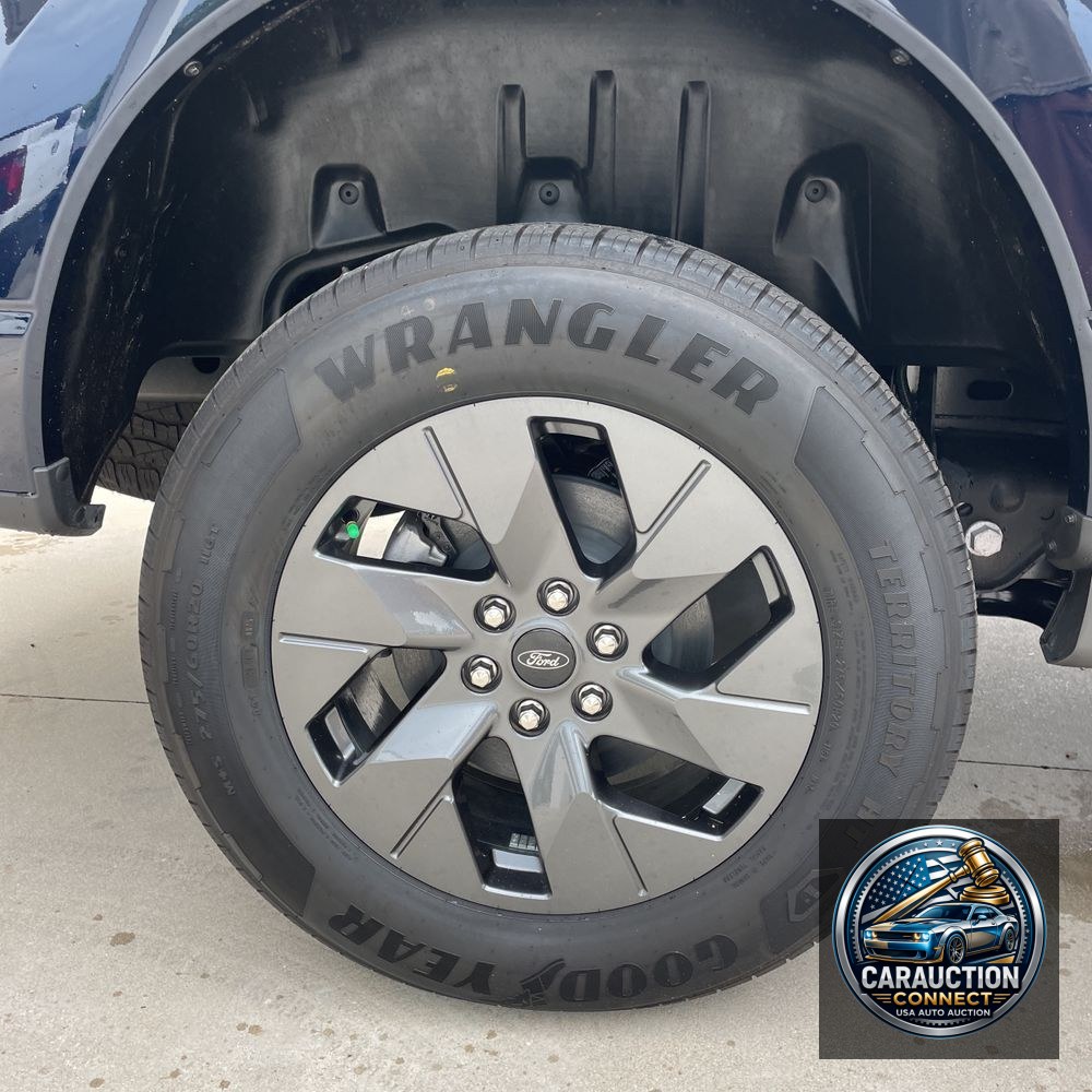 2025 Ford F-150 Lightning Flash