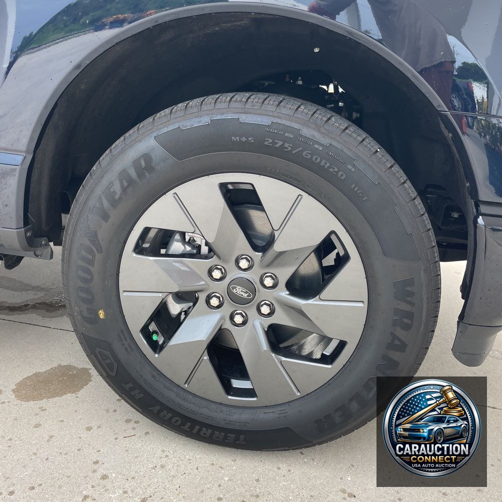 2025 Ford F-150 Lightning Flash