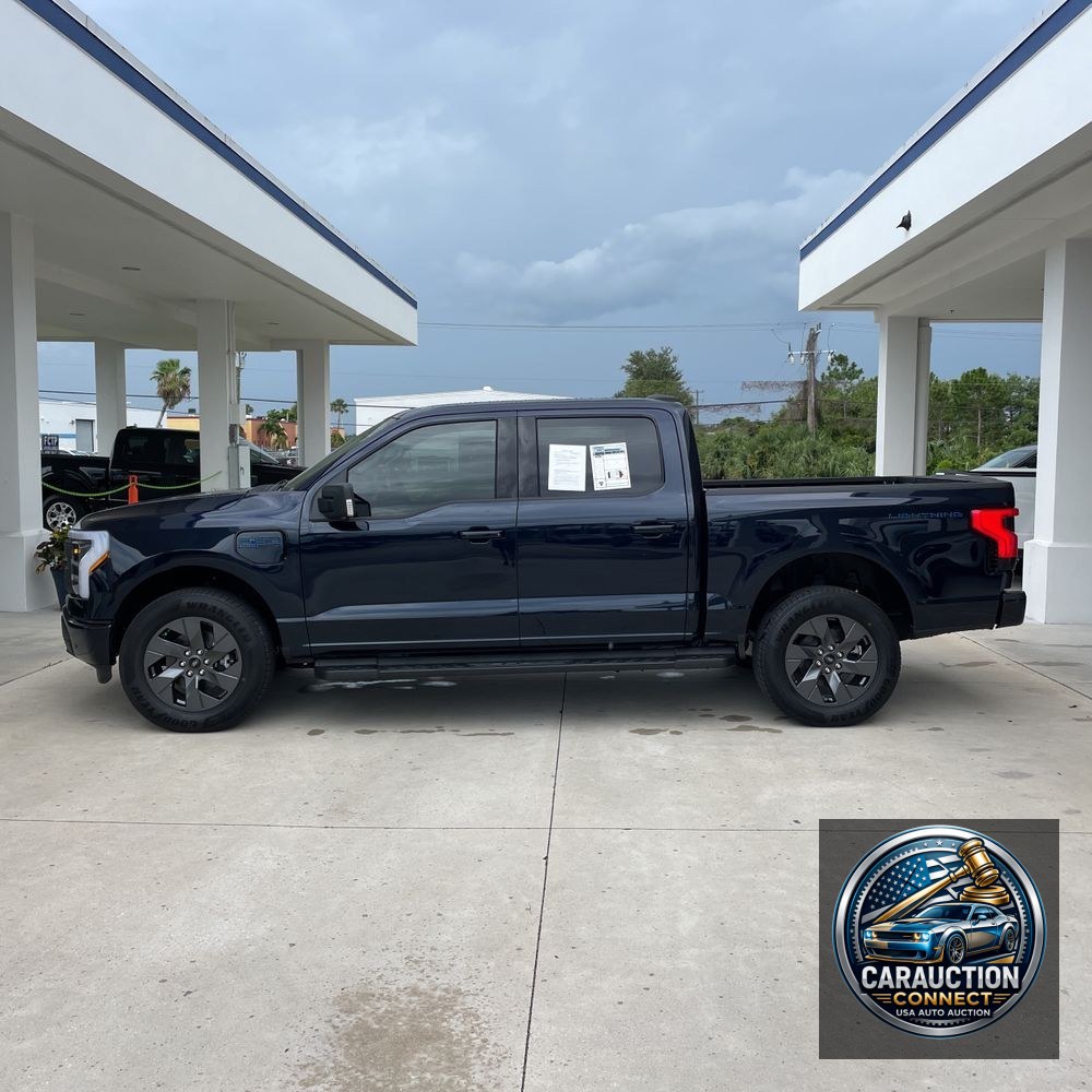 2025 Ford F-150 Lightning Flash