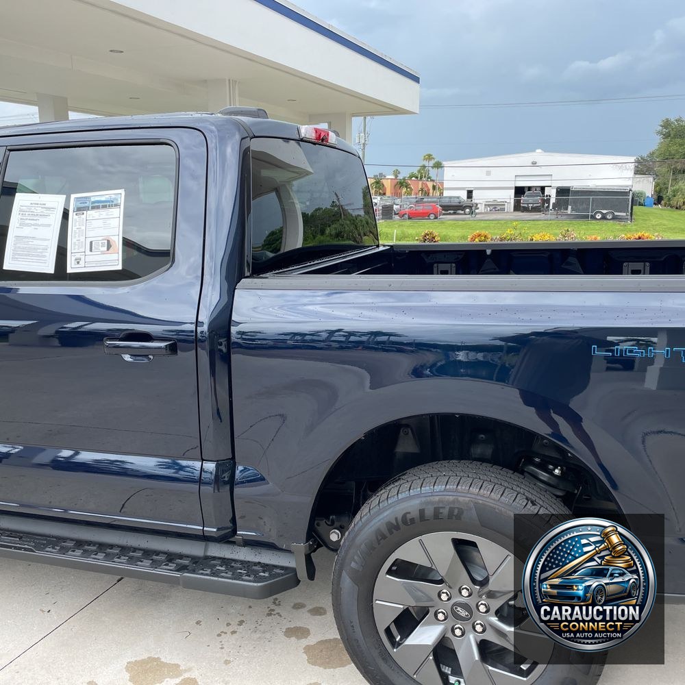 2025 Ford F-150 Lightning Flash
