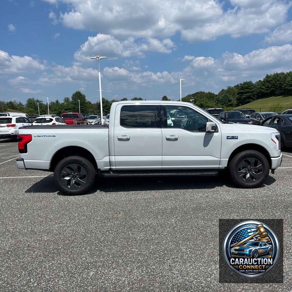2024 Ford F-150 Lightning Lariat
