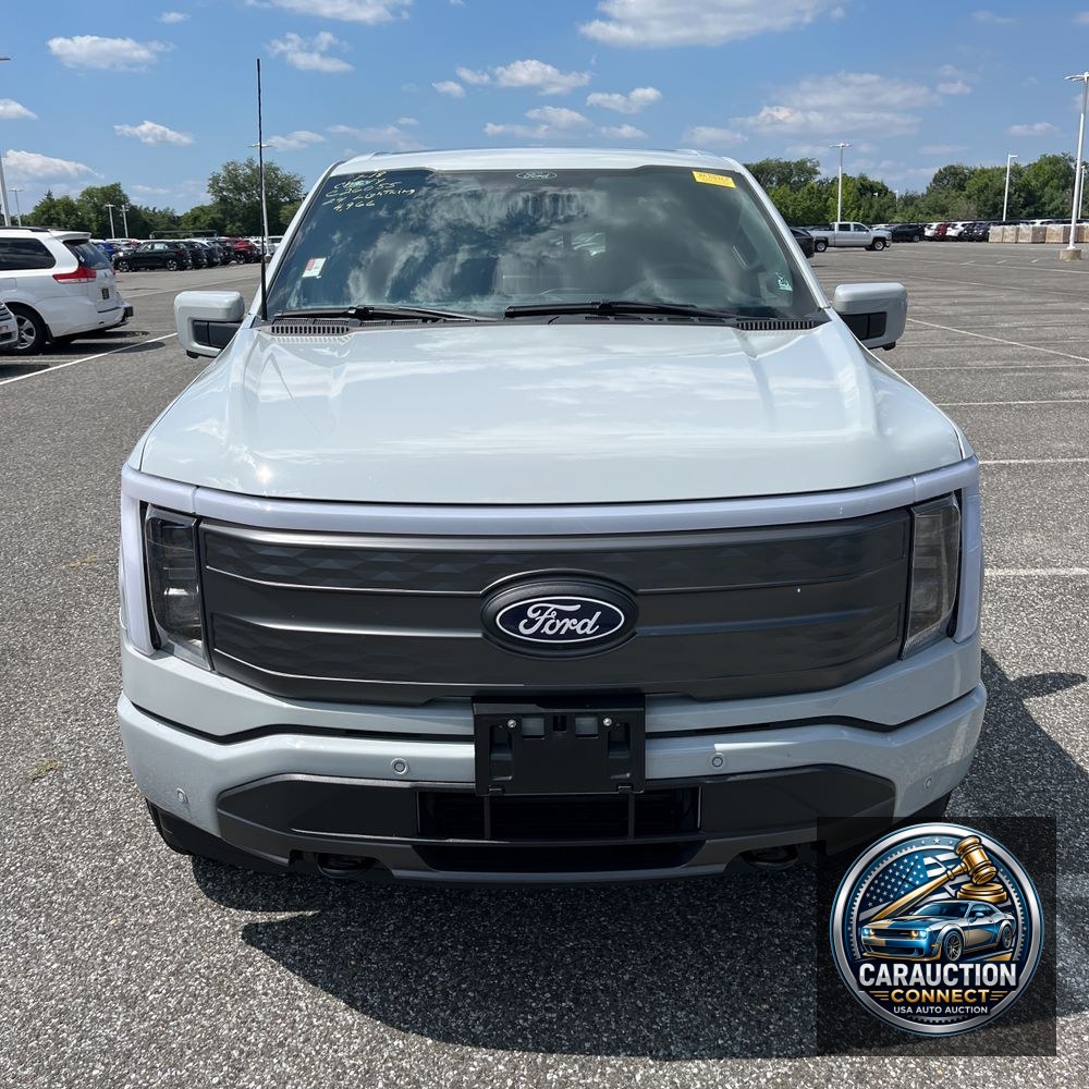 2024 Ford F-150 Lightning Lariat