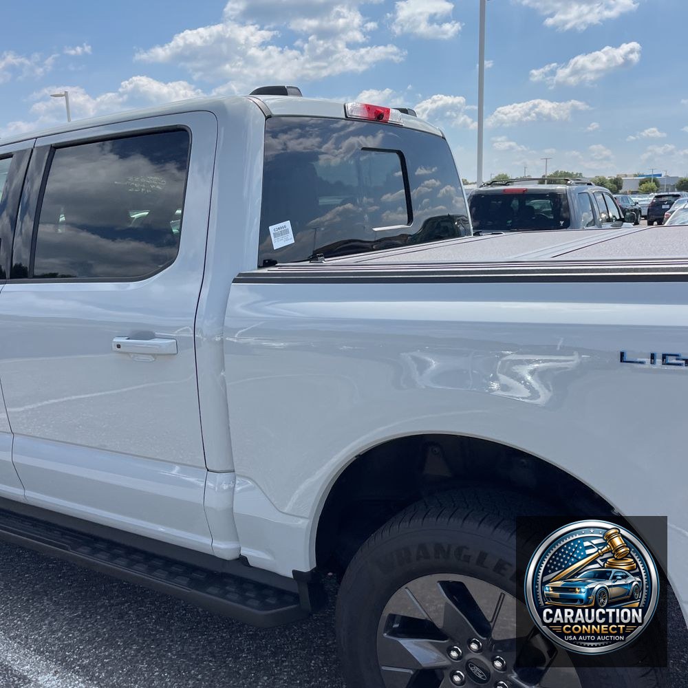 2024 Ford F-150 Lightning Lariat