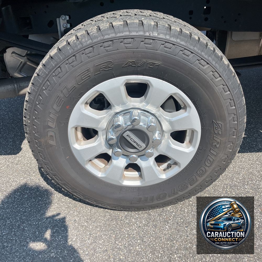 2024 Ford F-250 Super Duty XLT