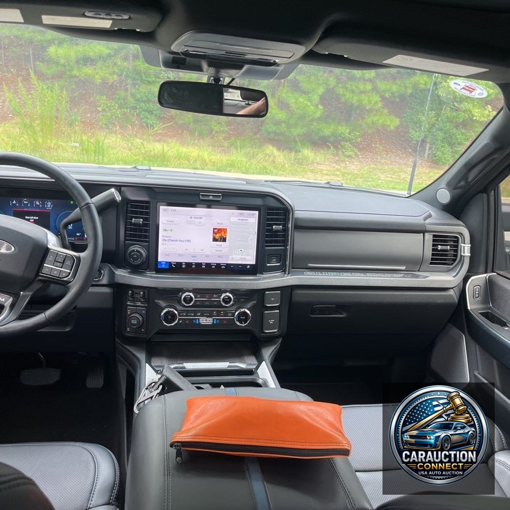 2025 Ford F250 S/D Platinum