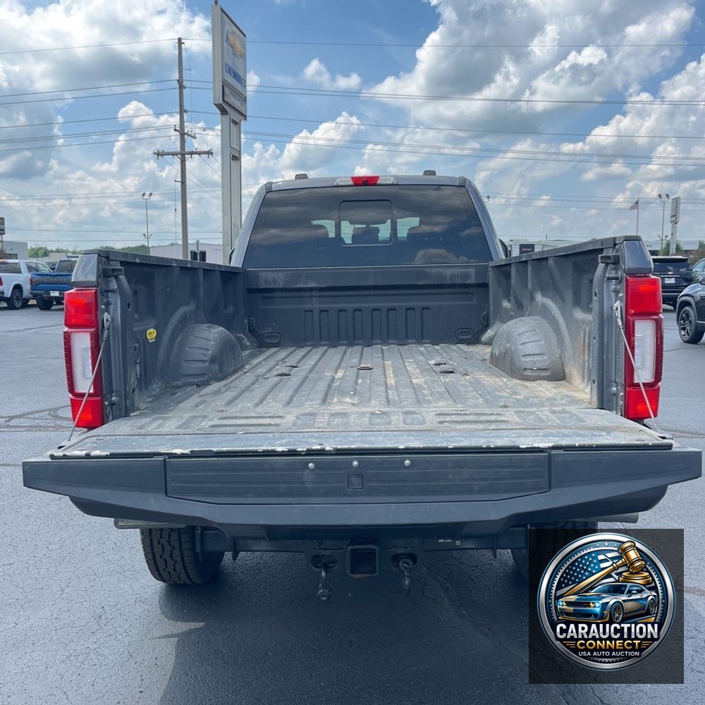 2022 Ford F350 S/D Platinum