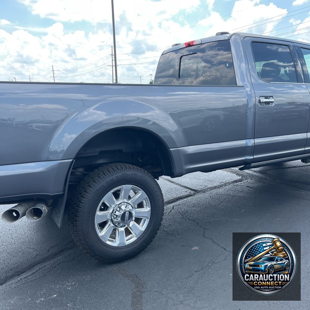 2022 Ford F350 S/D Platinum