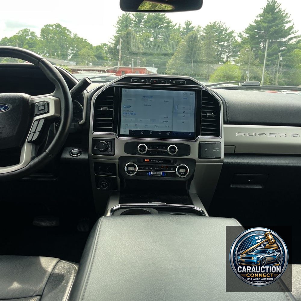 2022 Ford F-350 Super Duty Lariat