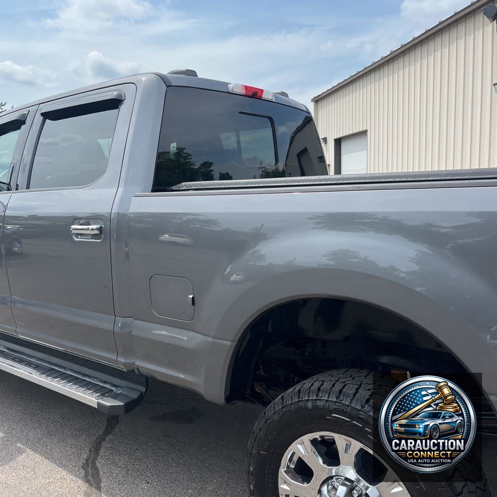 2022 Ford F-350 Super Duty Lariat
