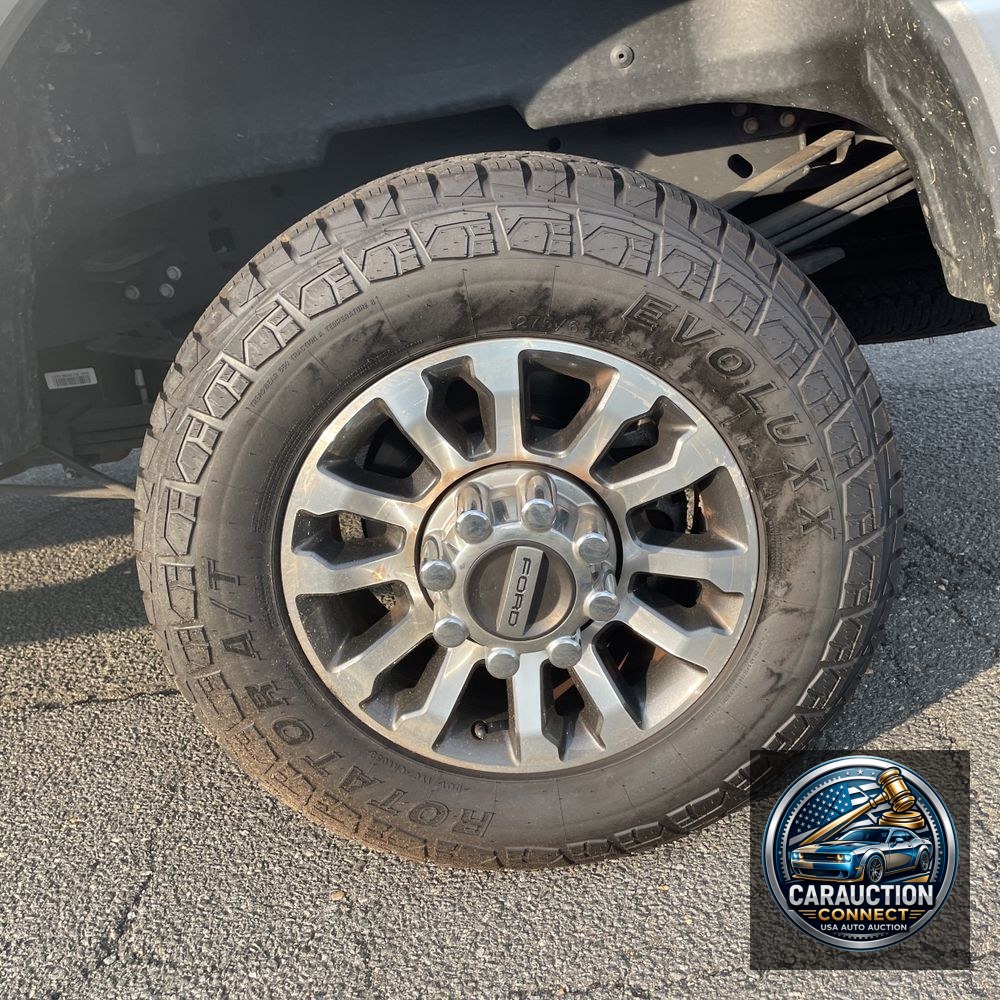 2022 Ford F-350 Super Duty Lariat