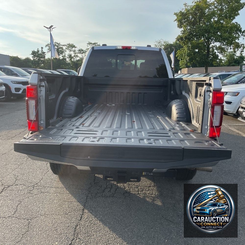 2022 Ford F-350 Super Duty Lariat