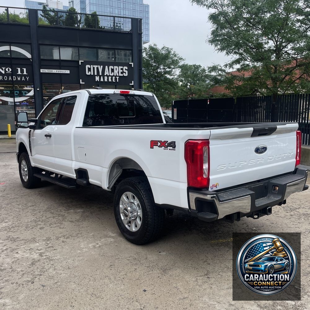 2024 Ford F-250 Super Duty XLT