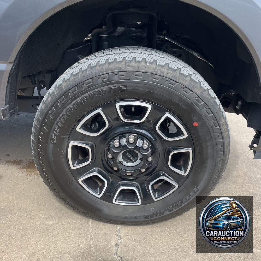 2025 Ford F-250 Super Duty Platinum