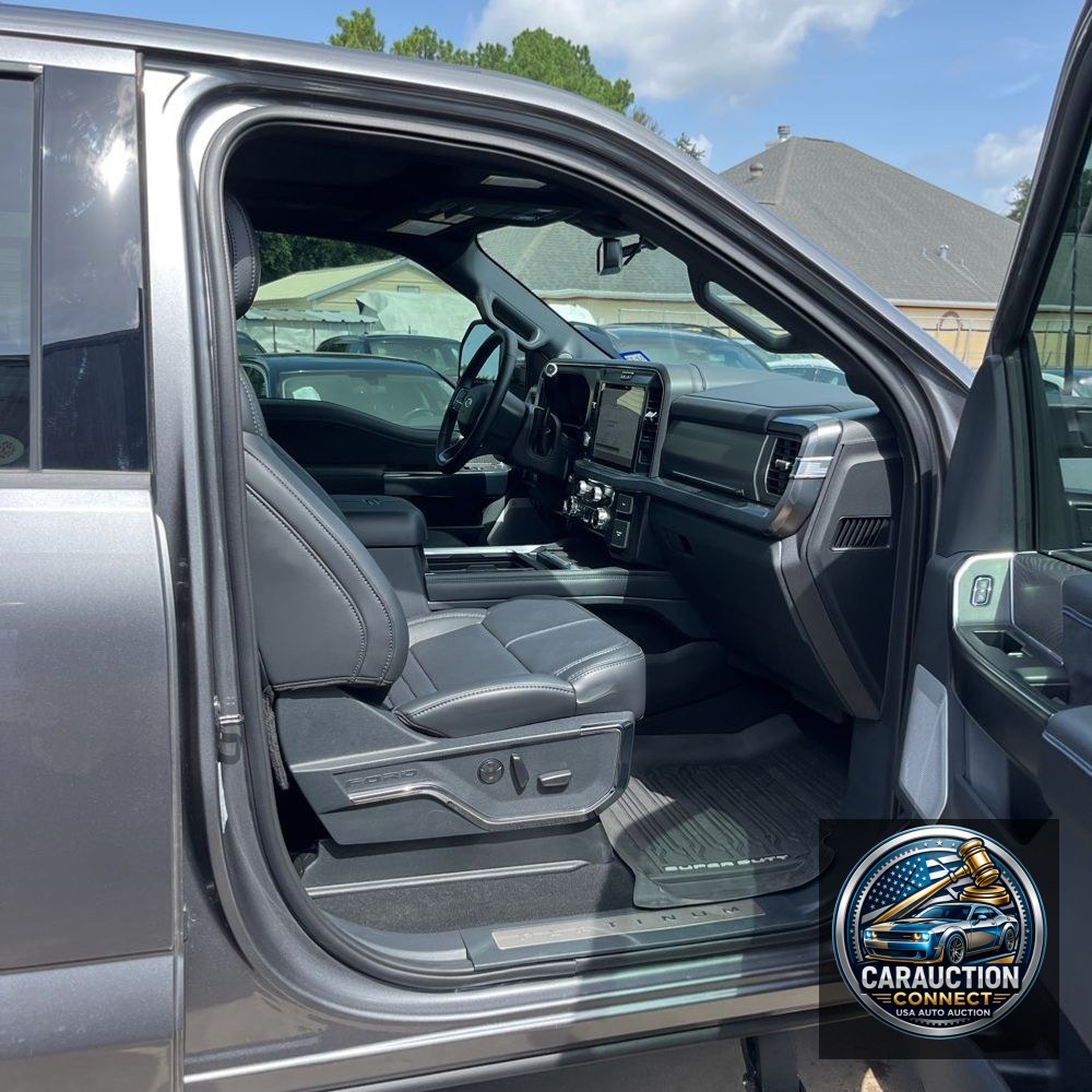 2025 Ford F-250 Super Duty Platinum