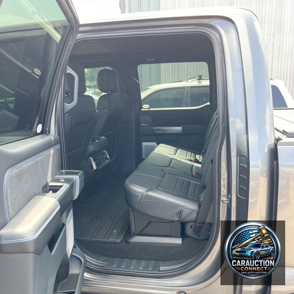 2025 Ford F-250 Super Duty Platinum