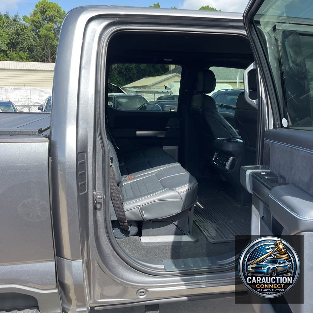 2025 Ford F-250 Super Duty Platinum