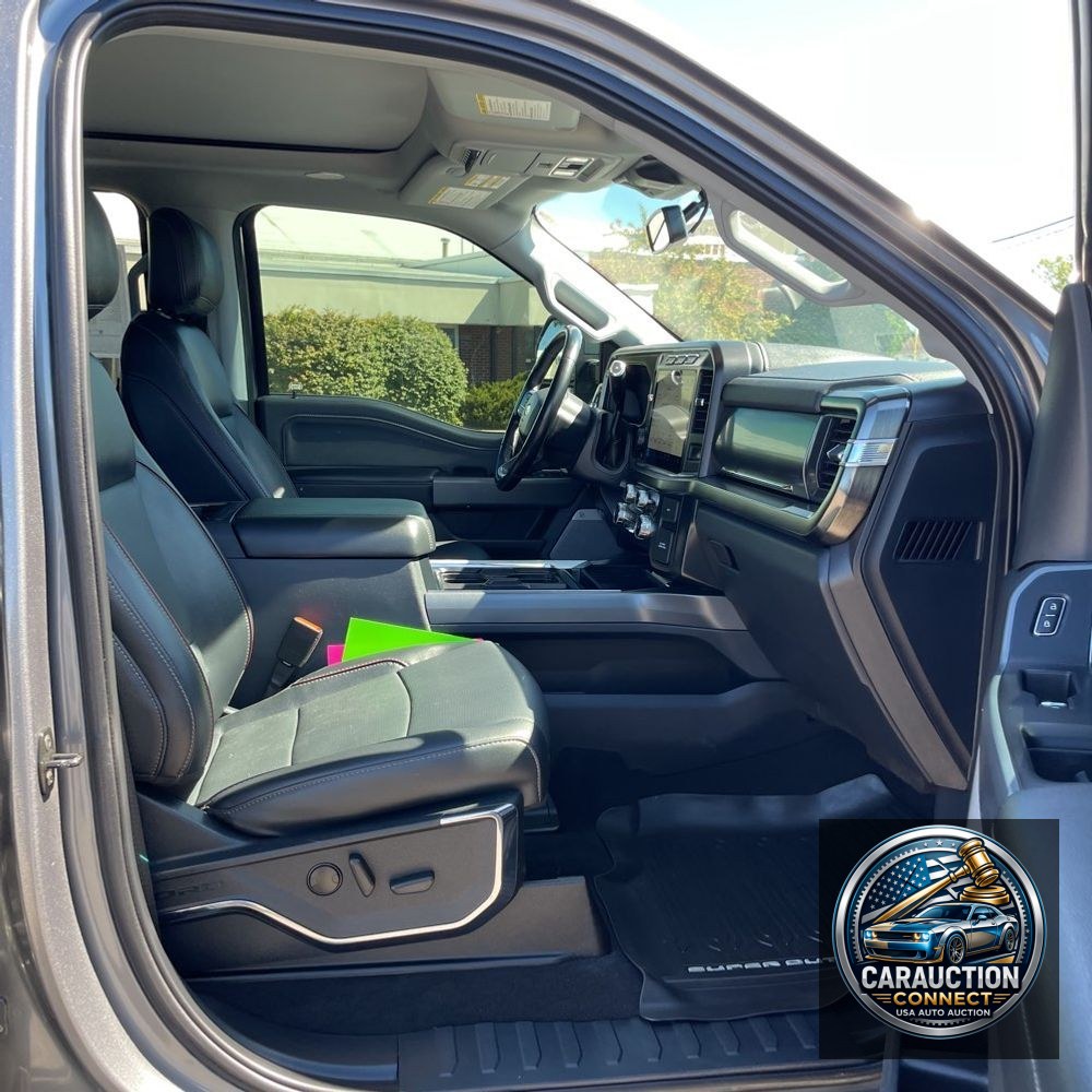 2023 Ford F250 S/D Lariat
