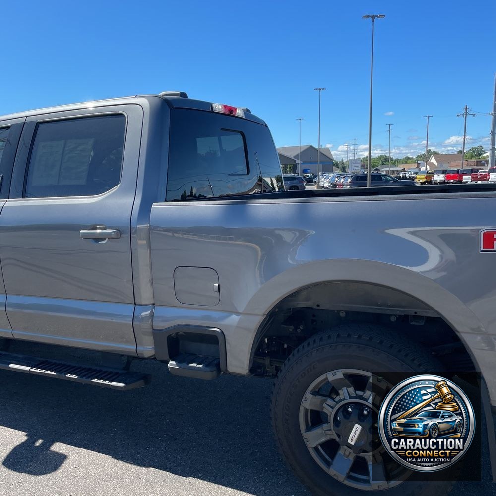 2023 Ford F250 S/D Lariat