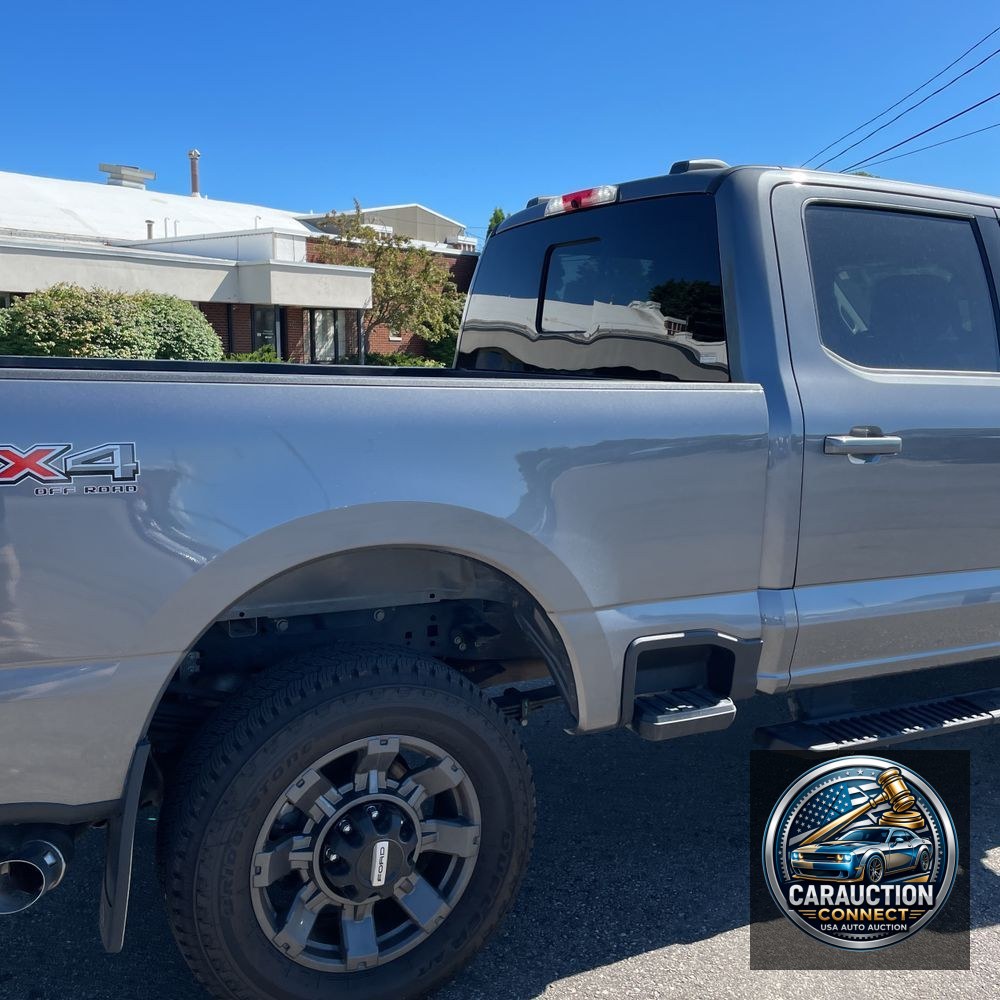 2023 Ford F250 S/D Lariat