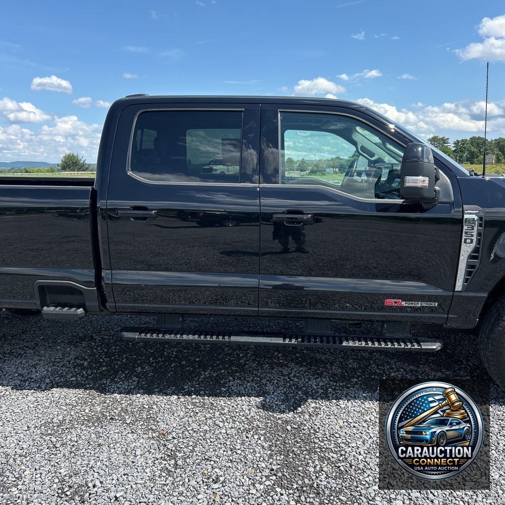 2024 Ford F350 S/D Lariat