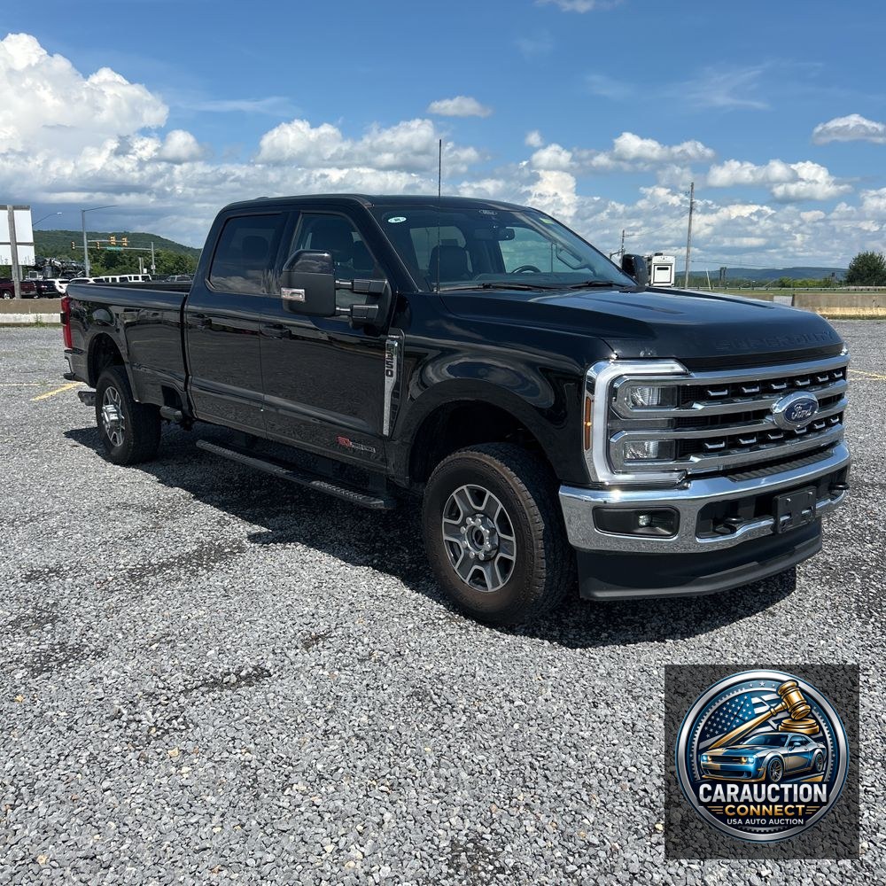 2024 Ford F350 S/D Lariat