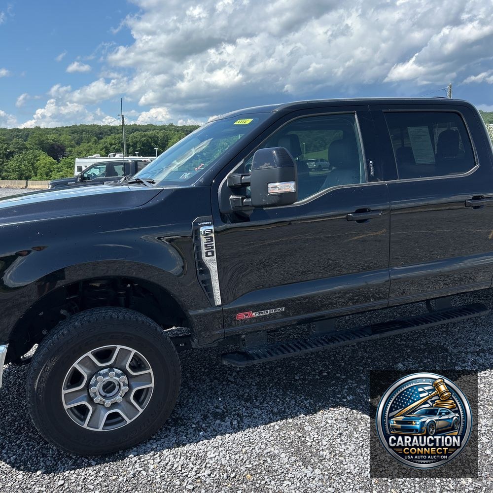 2024 Ford F350 S/D Lariat