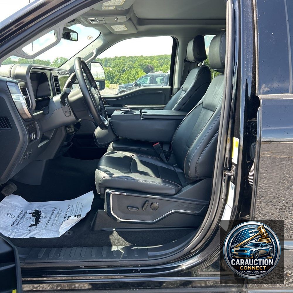 2024 Ford F350 S/D Lariat