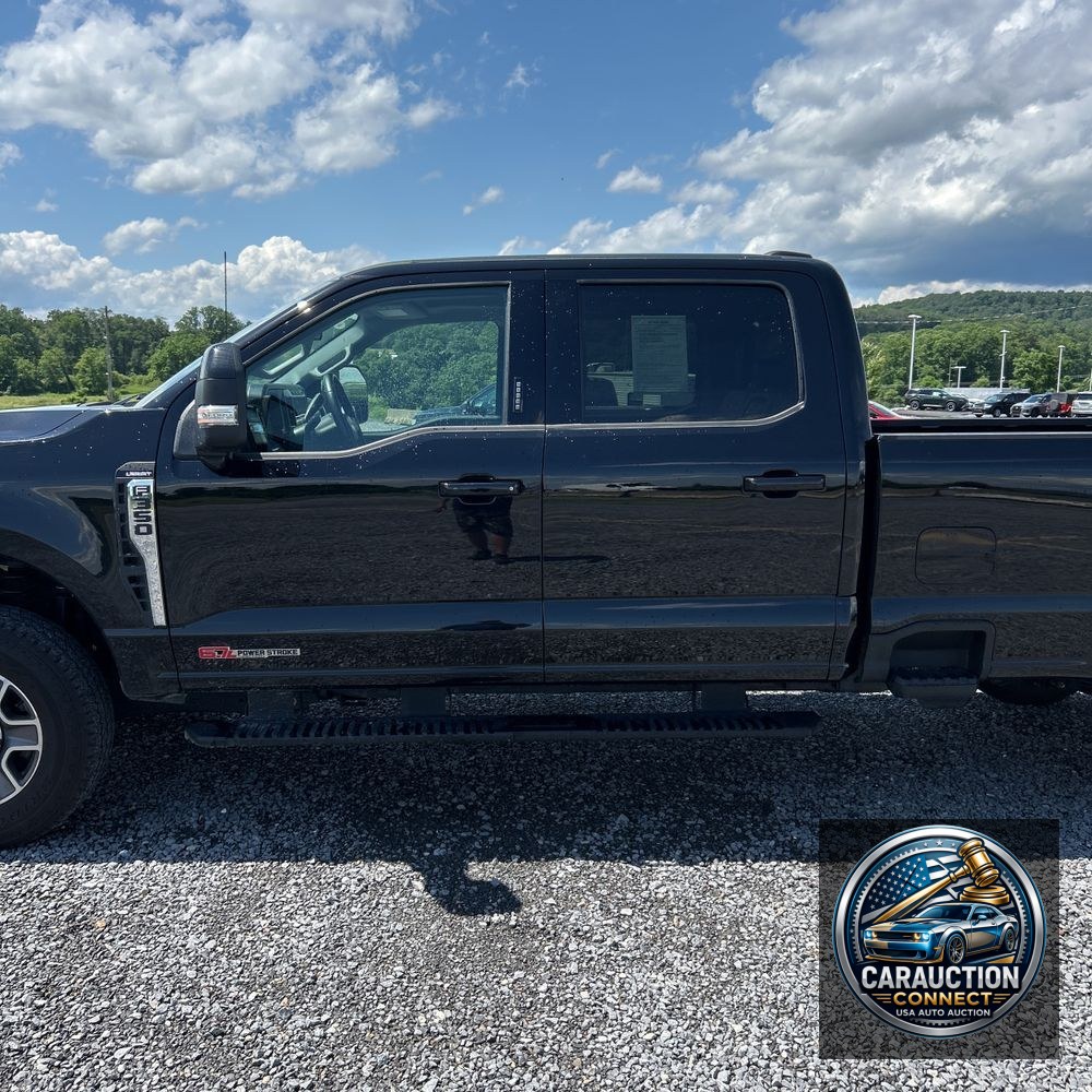 2024 Ford F350 S/D Lariat
