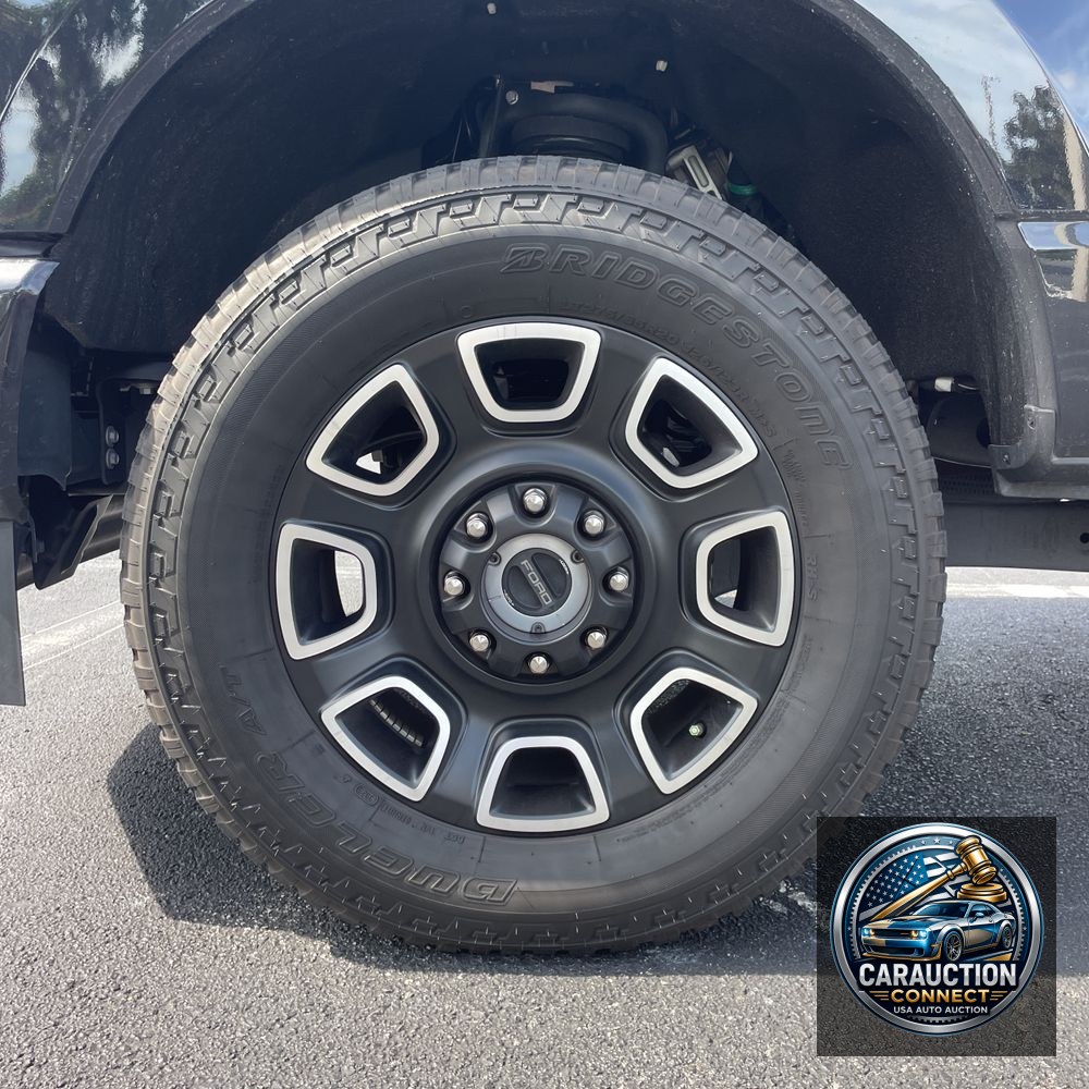 2024 Ford F-350 Super Duty Platinum