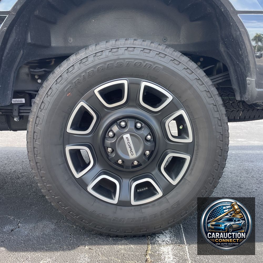 2024 Ford F-350 Super Duty Platinum