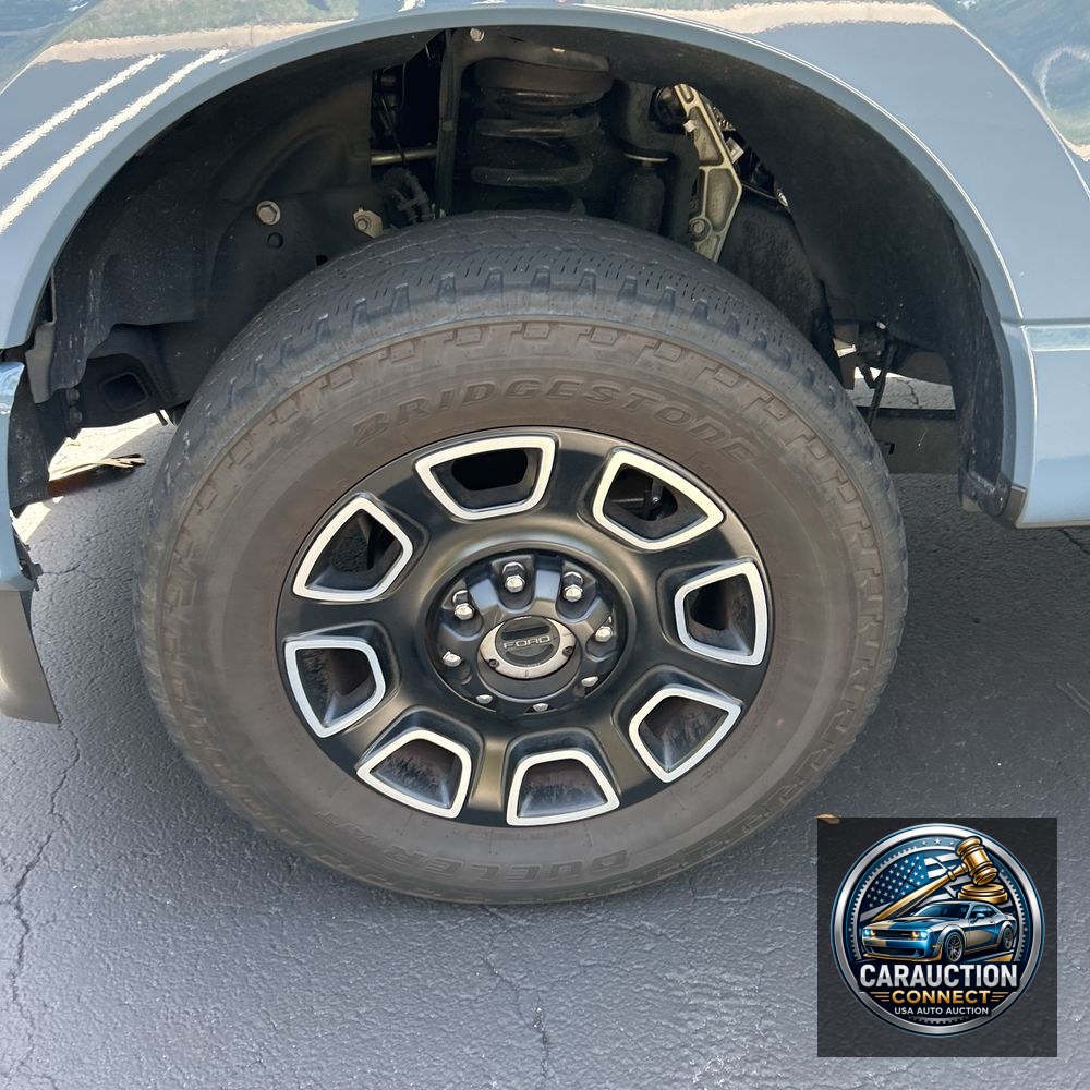2023 Ford F-350 Super Duty Platinum