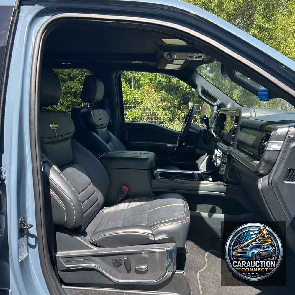2023 Ford F-350 Super Duty Platinum