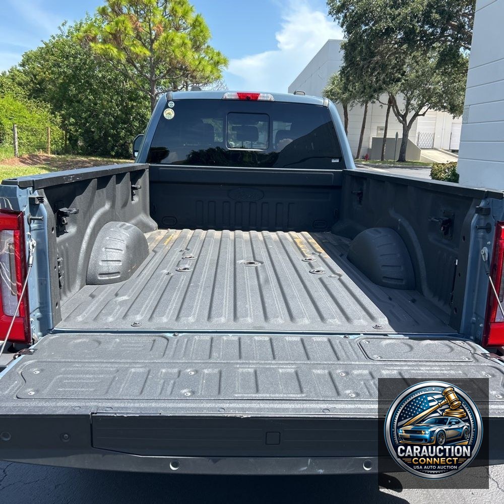 2023 Ford F-350 Super Duty Platinum