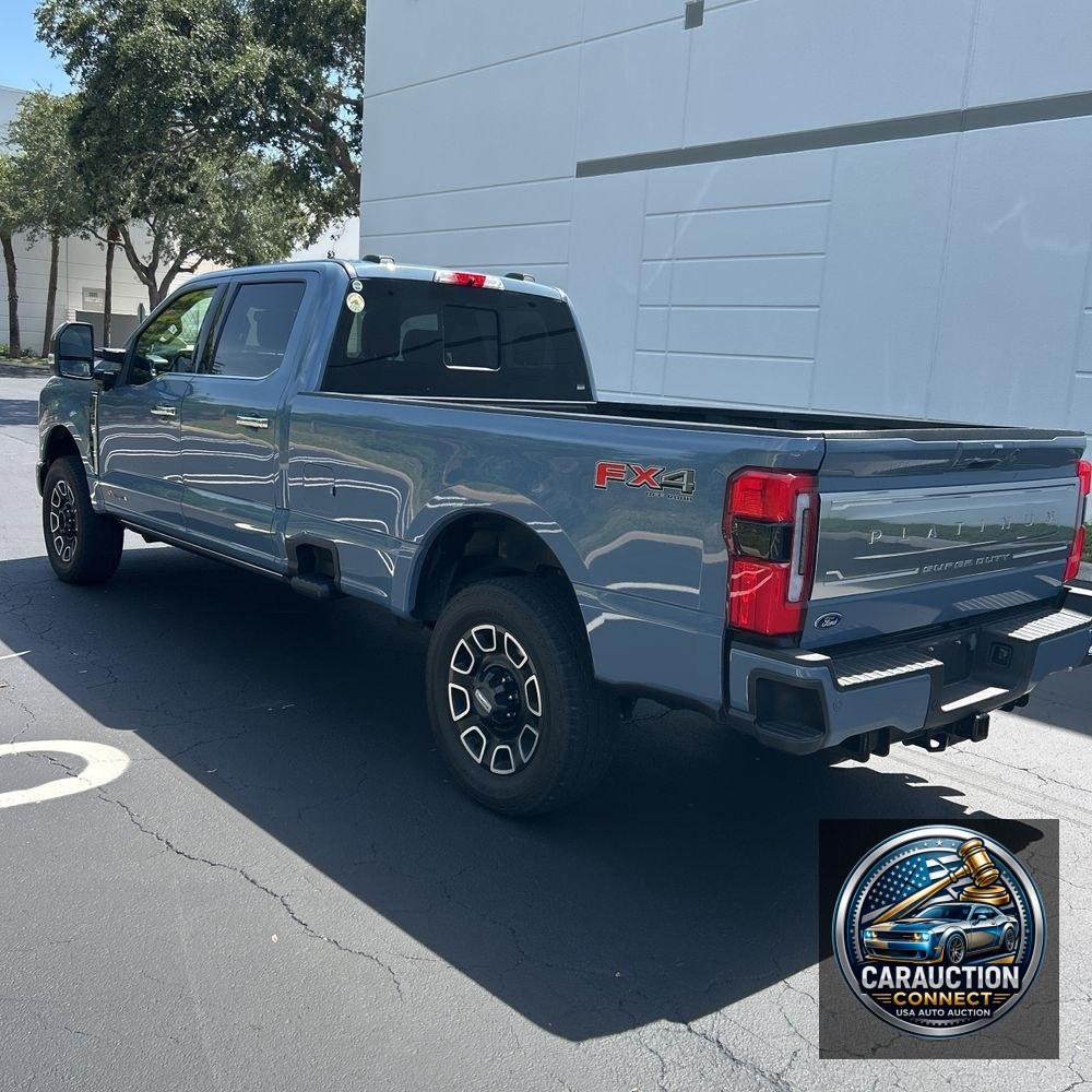 2023 Ford F-350 Super Duty Platinum