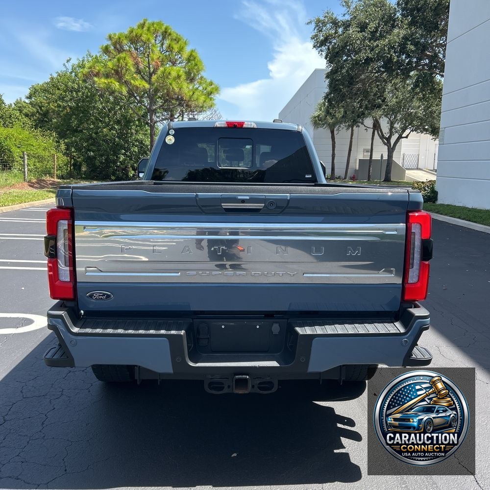 2023 Ford F-350 Super Duty Platinum