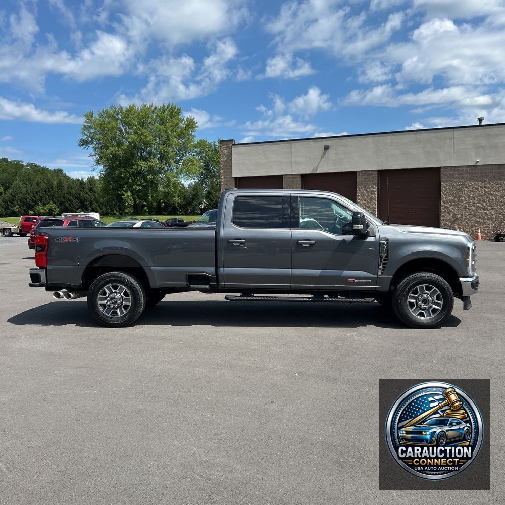 2024 Ford F350 S/D Lariat