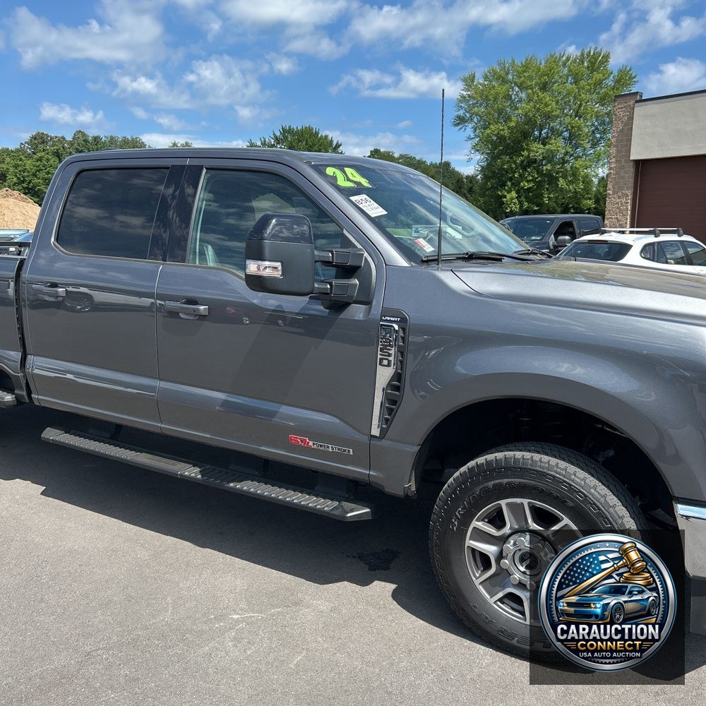 2024 Ford F350 S/D Lariat