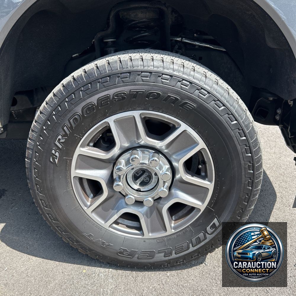 2024 Ford F350 S/D Lariat