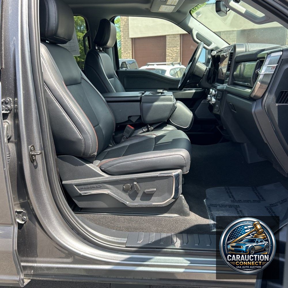 2024 Ford F350 S/D Lariat
