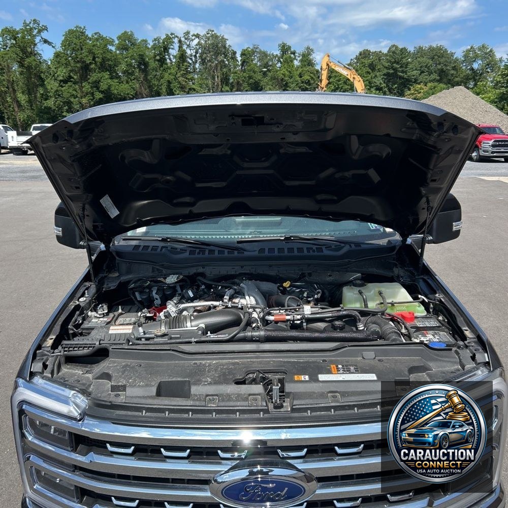 2024 Ford F350 S/D Lariat