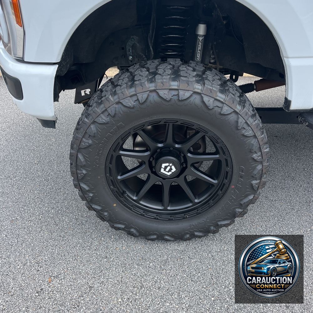 2023 Ford F-350 Super Duty Lariat