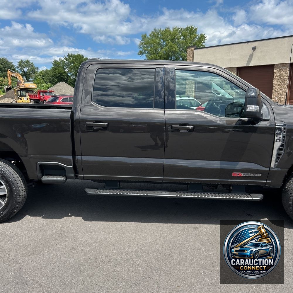 2024 Ford F350 S/D Lariat